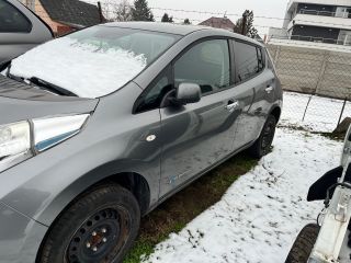 bontott NISSAN LEAF Bal hátsó Sárvédő