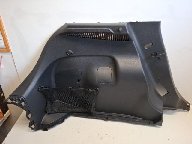 bontott NISSAN LEAF Csomagtér Kárpit