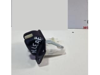 bontott NISSAN LEAF Csomagtérajtó Ütköző