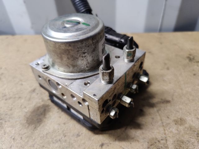 bontott NISSAN LEAF ABS Kocka