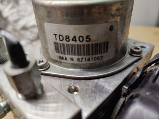 bontott NISSAN LEAF ABS Kocka