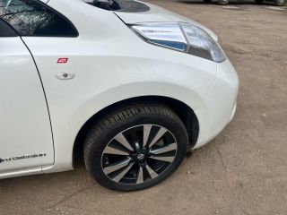 bontott NISSAN LEAF Homlokfal (Üres lemez)