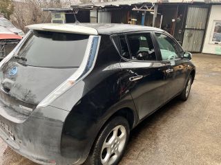 bontott NISSAN LEAF Homlokfal (Üres lemez)