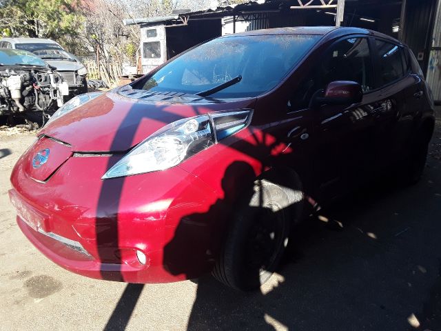 bontott NISSAN LEAF Első Ablaktörlő Szerkezet