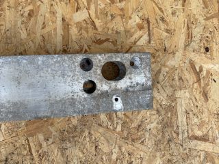 bontott NISSAN LEAF Első Lökhárító Merevítő (Fém)