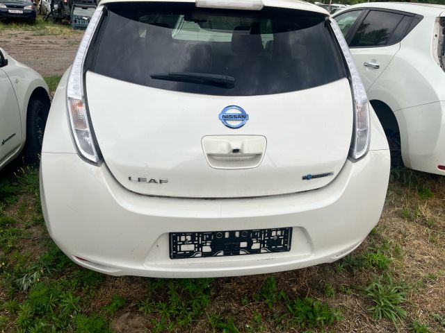 bontott NISSAN LEAF Hátsó Ülés Szett