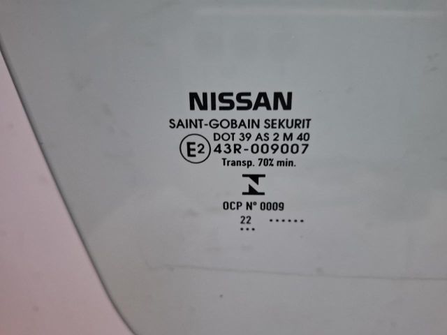 bontott NISSAN LEAF Jobb első Ablak