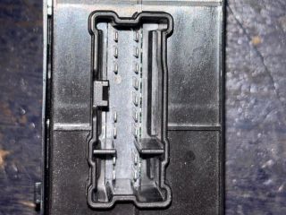 bontott NISSAN LEAF Jobb első Ablakemelő Kapcsoló