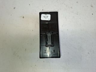 bontott NISSAN LEAF Jobb első Ablakemelő Kapcsoló