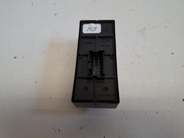 bontott NISSAN LEAF Jobb első Ablakemelő Kapcsoló