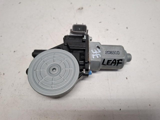 bontott NISSAN LEAF Jobb első Ablakemelő Motor