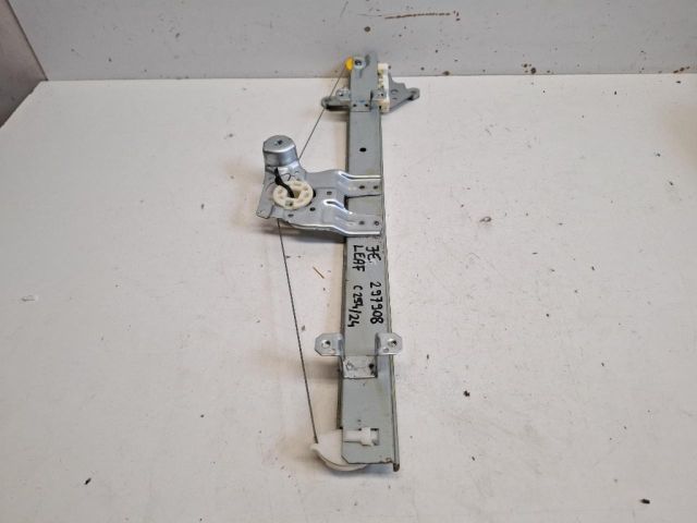 bontott NISSAN LEAF Jobb első Ablakemelő Szerkezet (Elektromos)