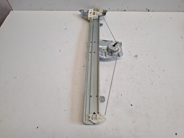 bontott NISSAN LEAF Jobb első Ablakemelő Szerkezet (Elektromos)