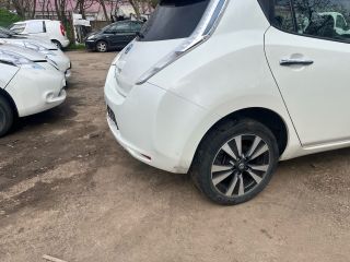 bontott NISSAN LEAF Jobb első Ajtó (Részeivel)