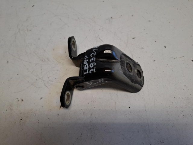 bontott NISSAN LEAF Jobb első Alsó Zsanér