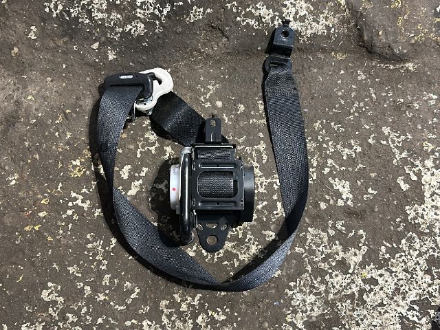 bontott NISSAN LEAF Jobb első Biztonsági Öv