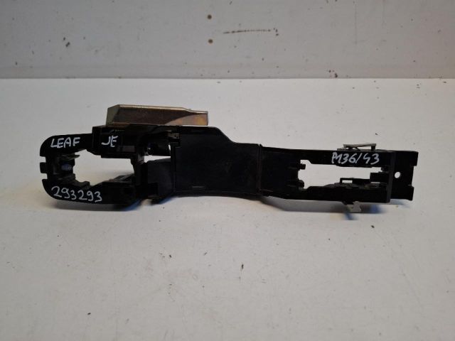 bontott NISSAN LEAF Jobb első Külső Kilincsfészek