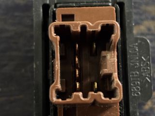 bontott NISSAN LEAF Jobb első Ülésfűtés Kapcsoló