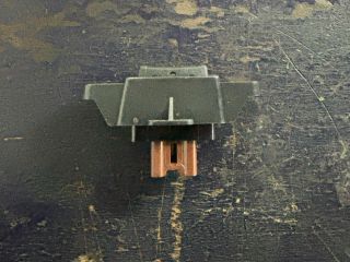 bontott NISSAN LEAF Jobb első Ülésfűtés Kapcsoló