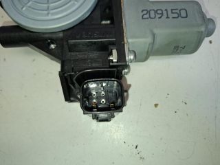 bontott NISSAN LEAF Jobb hátsó Ablakemelő Motor