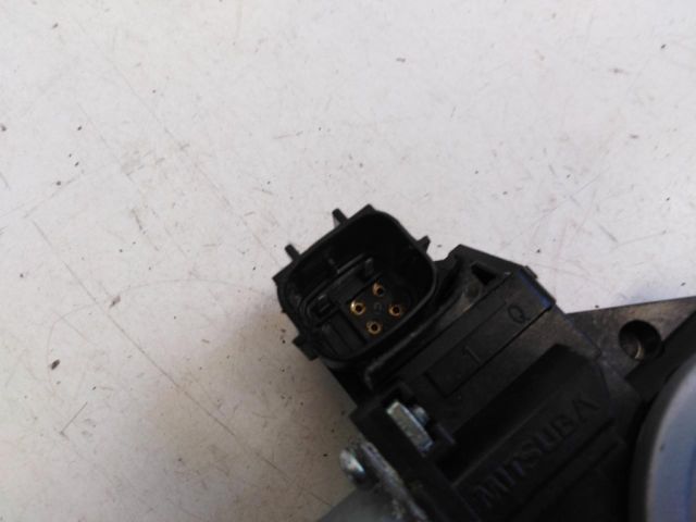 bontott NISSAN LEAF Jobb hátsó Ablakemelő Motor