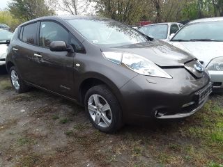 bontott NISSAN LEAF Jobb hátsó Ajtó (Részeivel)