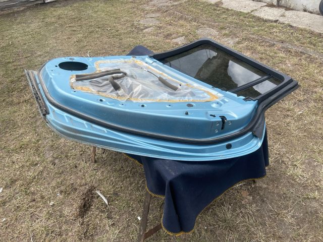 bontott NISSAN LEAF Jobb hátsó Ajtó (Üres lemez)