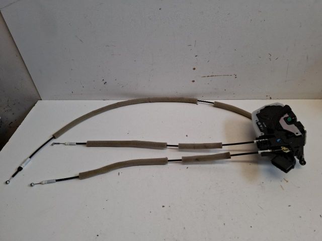 bontott NISSAN LEAF Jobb hátsó Ajtózár