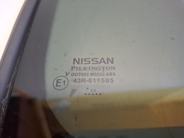 bontott NISSAN LEAF Jobb hátsó Fixüveg (Ajtóban)