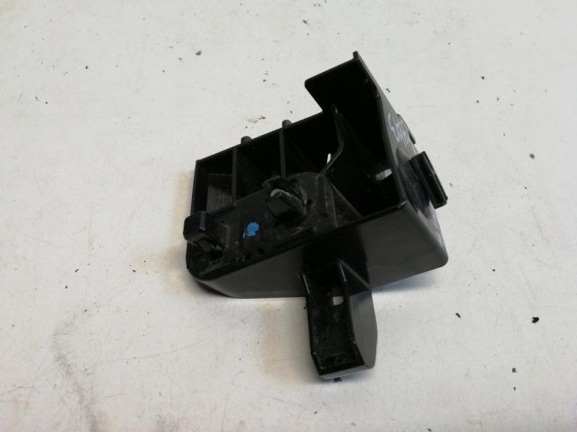 bontott NISSAN LEAF Jobb hátsó Lökhárító Tartó (Műanyag)