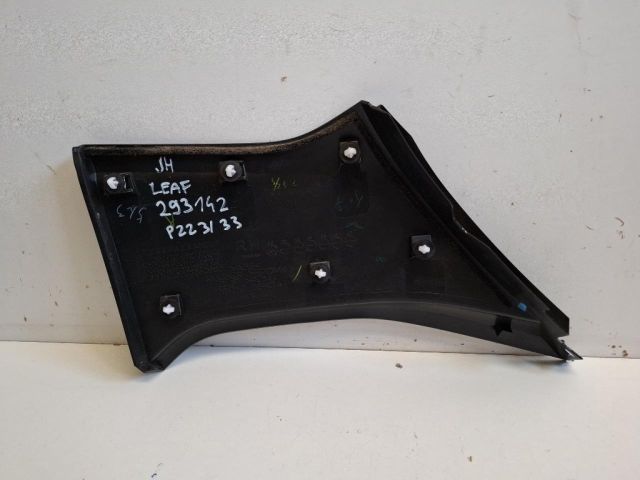 bontott NISSAN LEAF Jobb hátsó Sárvédő Díszléc