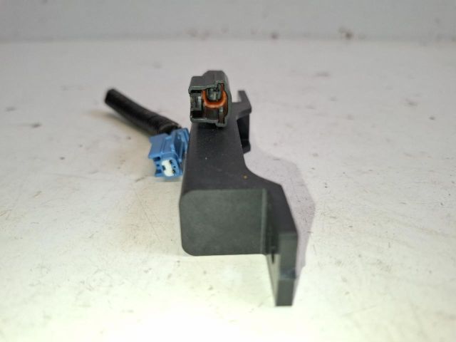 bontott NISSAN LEAF Kulcs Nélküli Nyitás Jeladó