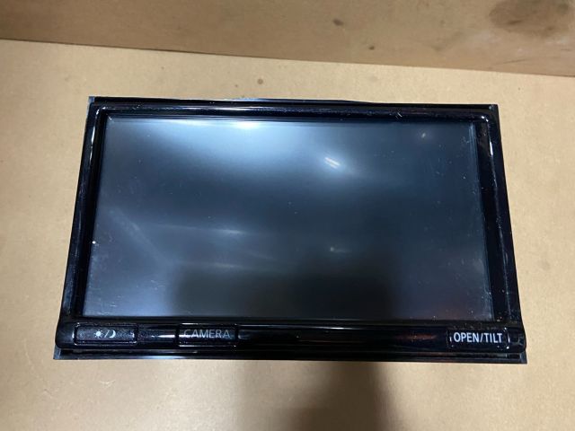 bontott NISSAN LEAF Navigációs Fejegység