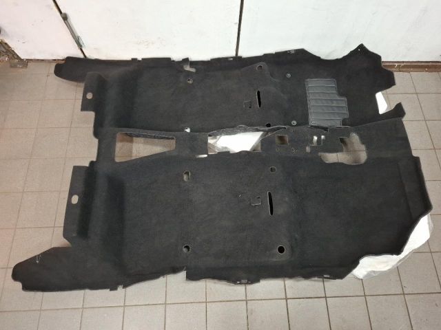 bontott NISSAN LEAF Padlószőnyeg