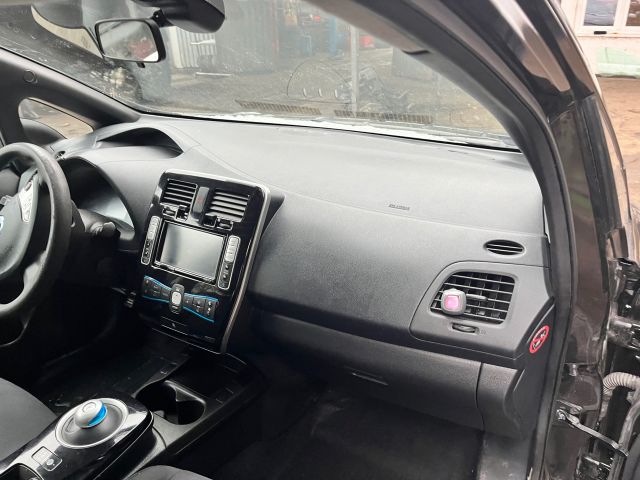 bontott NISSAN LEAF Ülés Szett