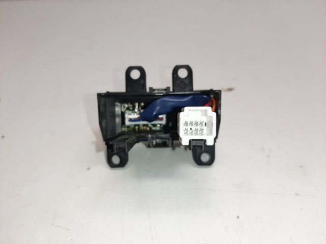 bontott NISSAN LEAF Váltó Fokozatválasztó