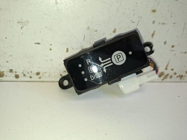 bontott NISSAN LEAF Váltó Fokozatválasztó