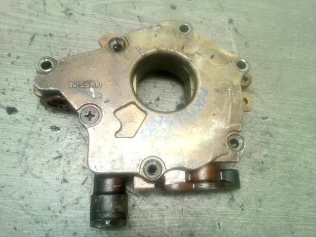 bontott NISSAN MAXIMA Olajszivattyú