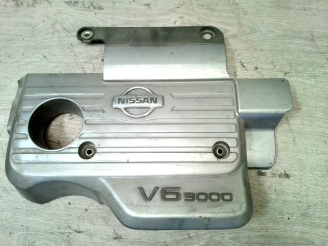 bontott NISSAN MAXIMA Felső Motorburkolat