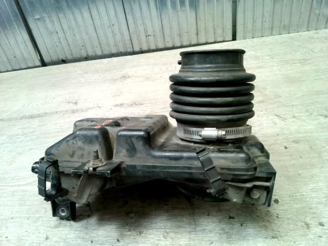 bontott NISSAN MAXIMA Rezonátor