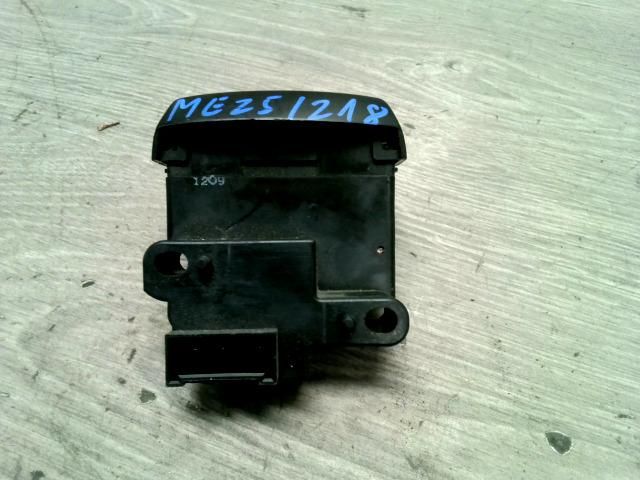 bontott NISSAN MAXIMA Bal Multikormány Kapcsoló