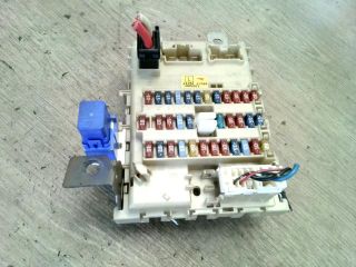 bontott NISSAN MAXIMA Biztosítéktábla Doboz