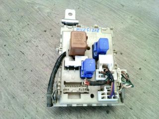 bontott NISSAN MAXIMA Biztosítéktábla Doboz