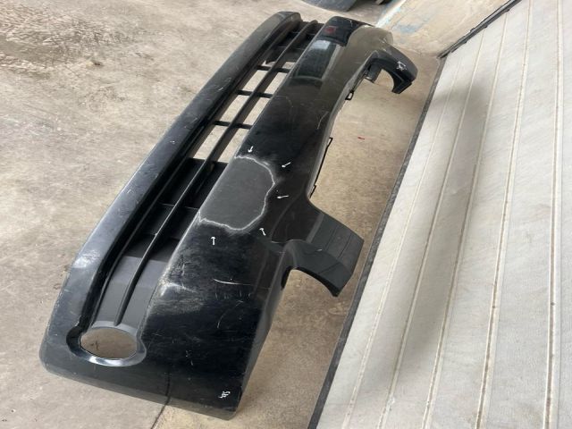 bontott NISSAN MAXIMA Első Lökhárító (Üresen)