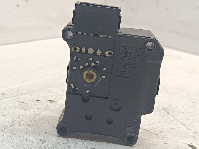 bontott NISSAN MAXIMA Fűtés Állító Motor