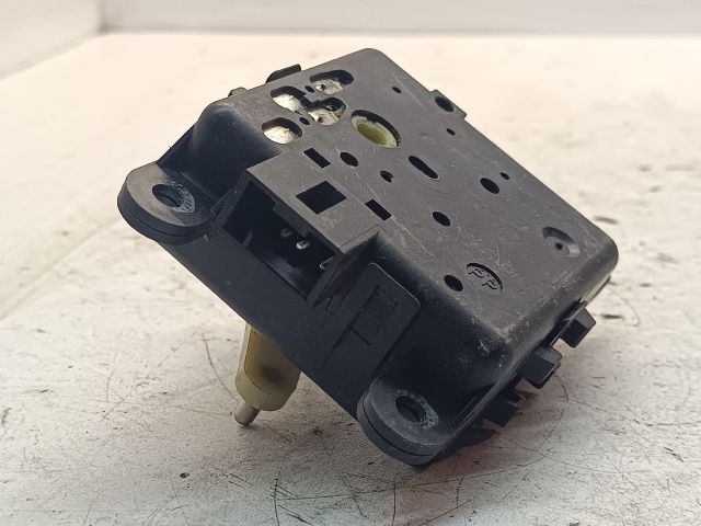 bontott NISSAN MAXIMA Fűtés Állító Motor