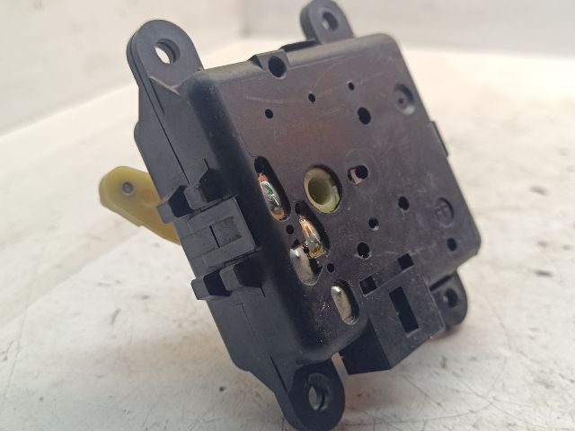 bontott NISSAN MAXIMA Fűtés Állító Motor