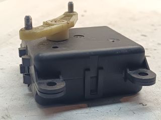 bontott NISSAN MAXIMA Fűtés Állító Motor