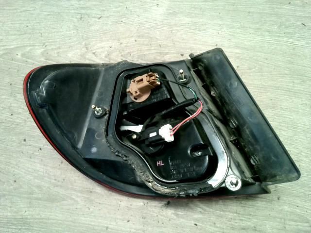 bontott NISSAN MAXIMA Jobb Külső Hátsó Lámpa