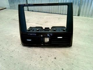 bontott NISSAN MAXIMA Középső Szellőző Keret